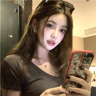 向下扭曲